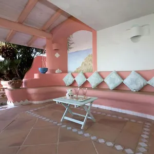 Residence Baja Sardinia Apartamento